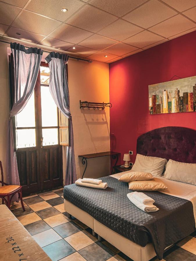 Chambres Du Monde Cagliari Bagian luar foto