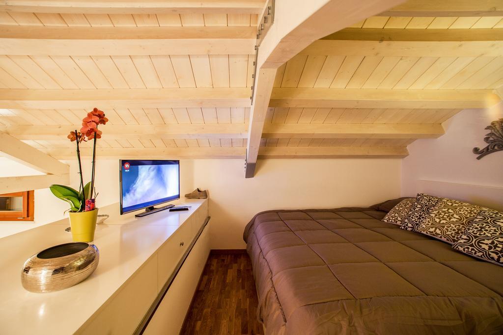 Chambres Du Monde Cagliari Bagian luar foto
